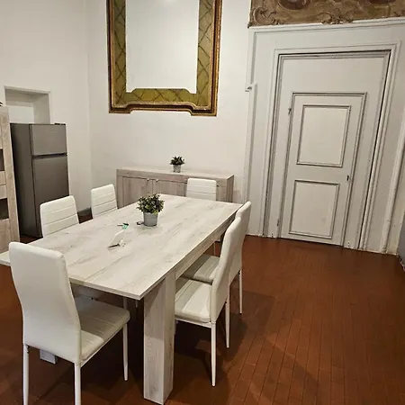 Battisti 9 Apartment